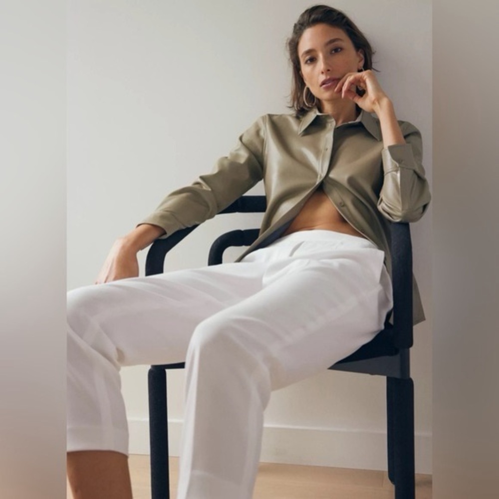 NWT Aritzia Babaton Conan Mid Rise Slim Leg Ankle Pants in White Blanc